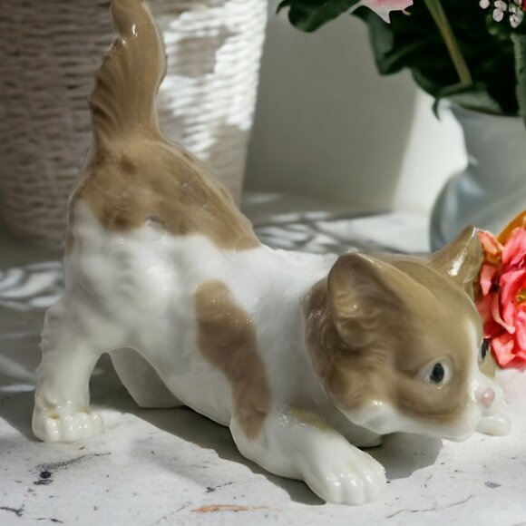 Lladró Collectible "Playful Cat" Figurine #5019 Hand Made Vicente Martinez 1979 - Picture 5 of 15